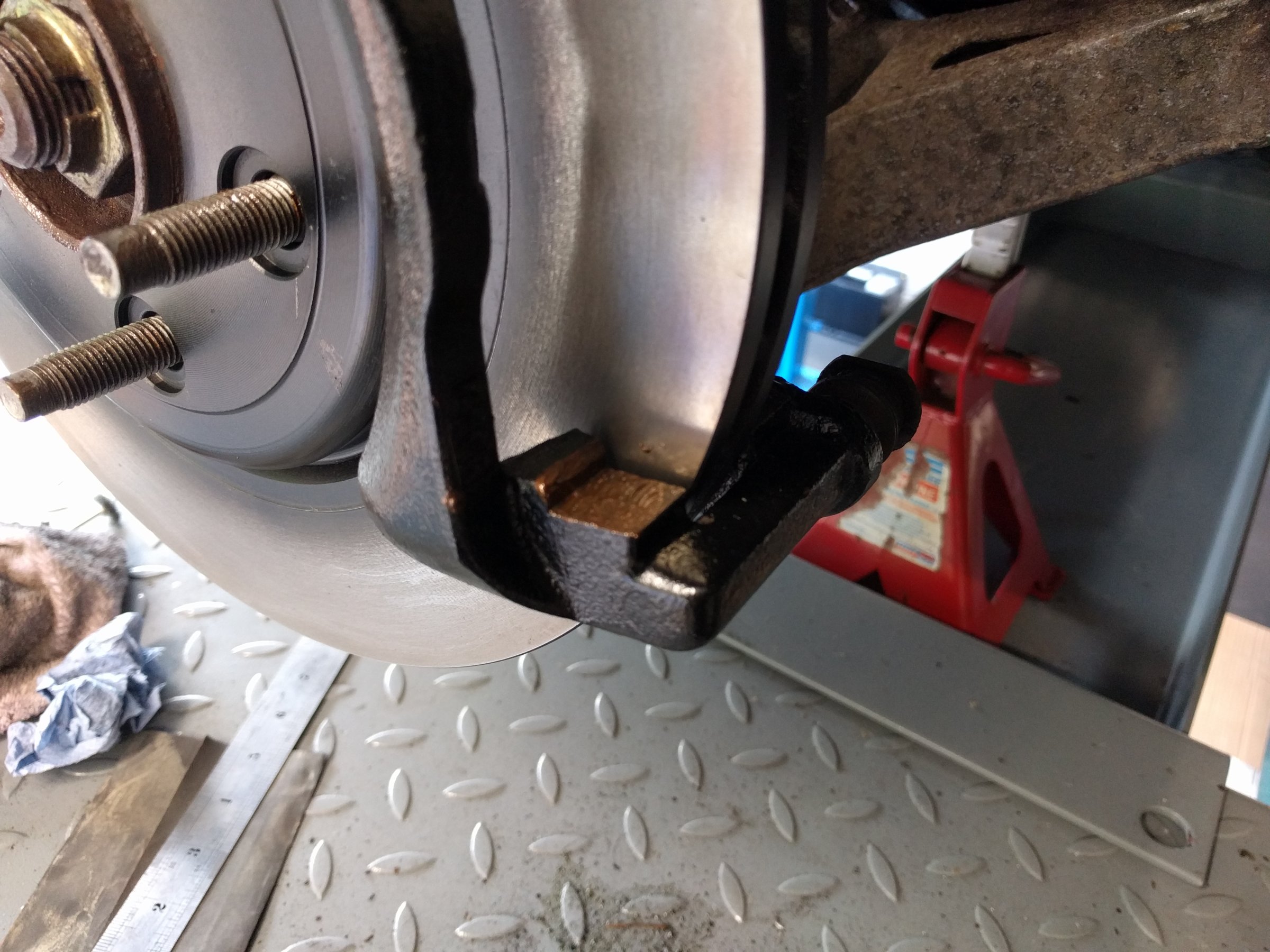 Area shown to Apply Copper Grease