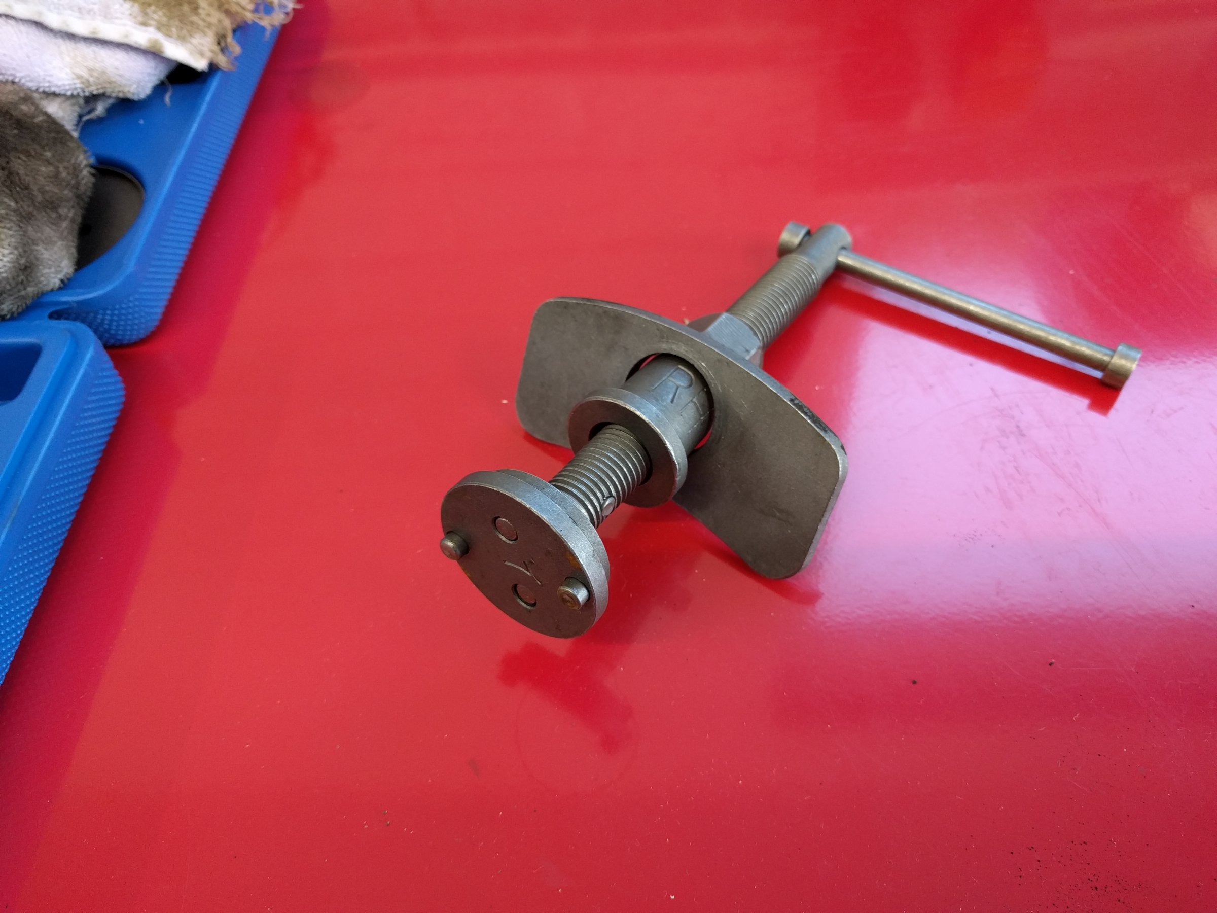Piston Wind Back Tool