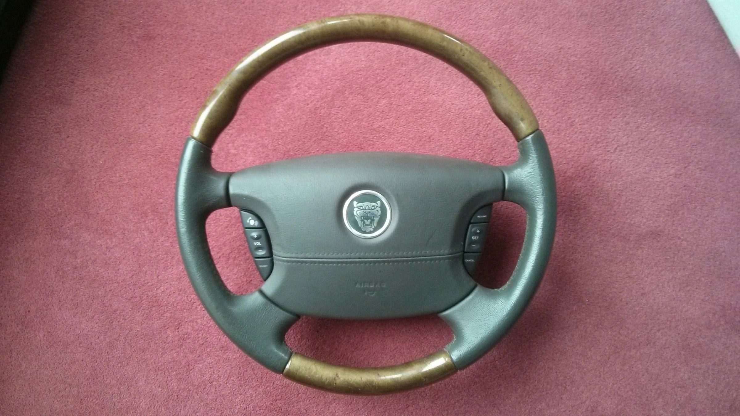 Donor Half Wood Steering wheel in Charcoal