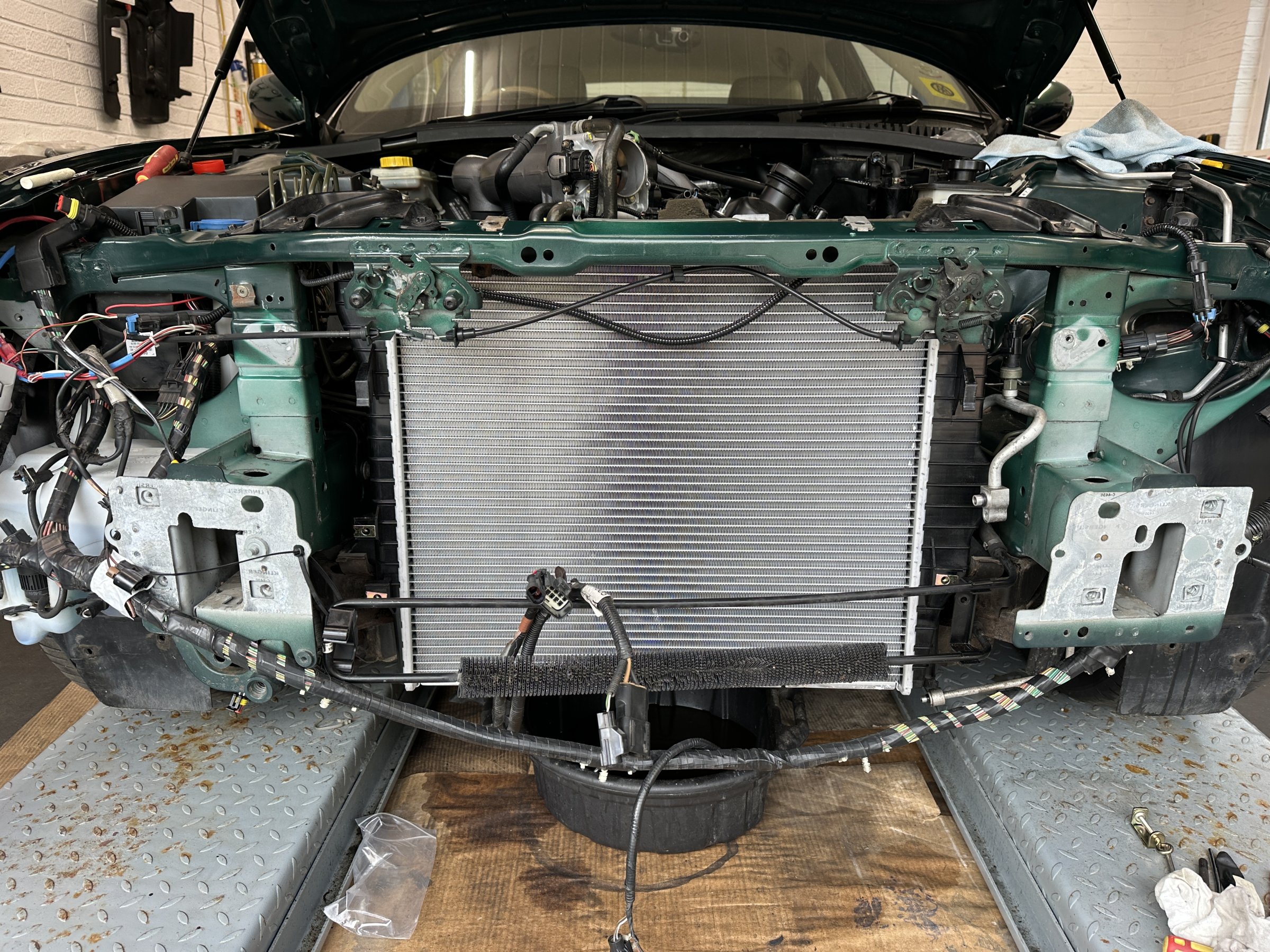 New Cooling Rad fitted and connected to hoses and gearbox cooling pipes.
