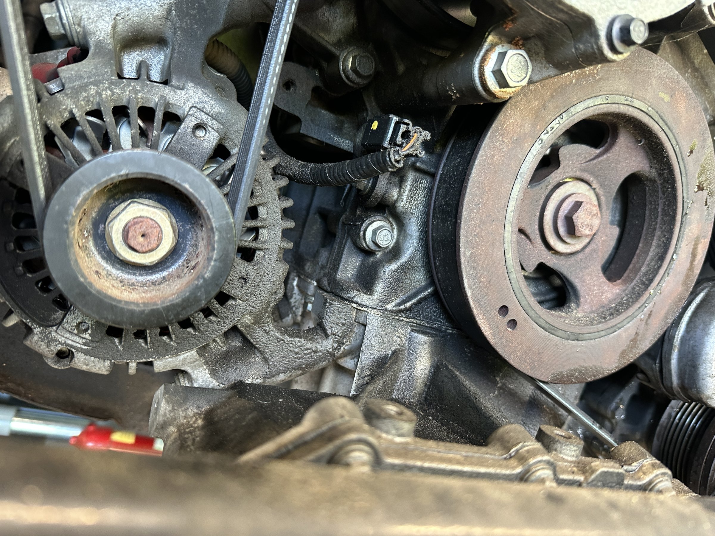 Evidence that Crank Pulley seal is leaking